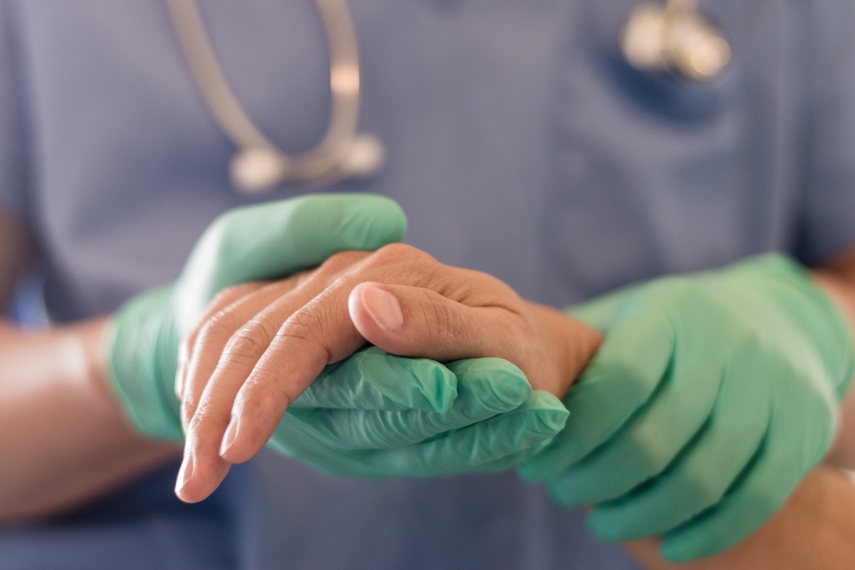 medicina:-amb-exigira-revalidacao-regular-de-titulos-de-especialista