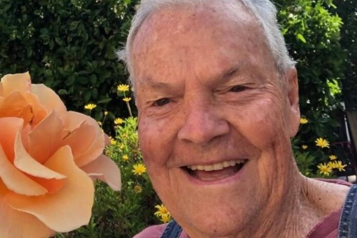 morre-peter-jason,-ator-de-karate-kid-e-jurassic-world,-aos-80-anos