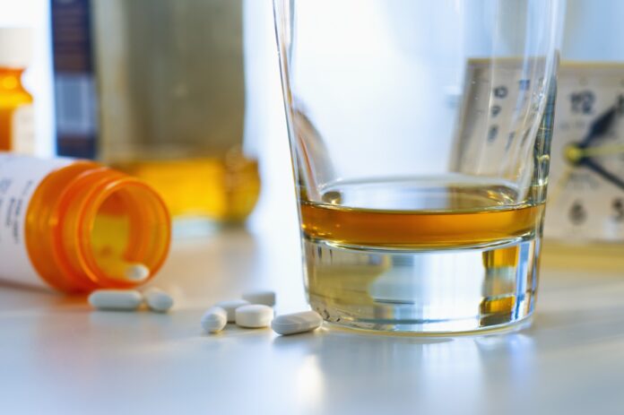 carnaval:-medicamentos-e-alcool-nao-combinam!-veja-os-riscos