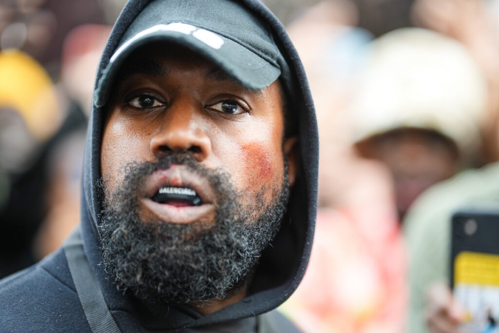 kanye-west-volta-atras-e-diz-nao-ser-mais-nazista