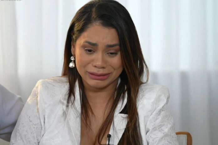 ‘preciso-juntar-meus-cacos-e-continuar’,-diz-lexa-ao-revelar-luta-para-salvar-sua-filha