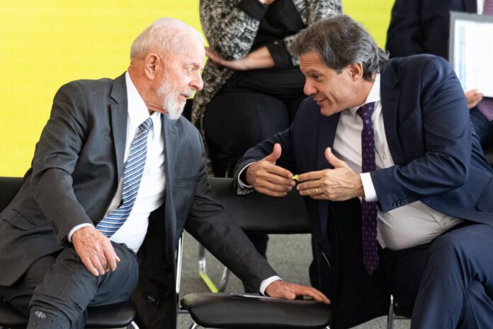economia-dispara-como-“pior-area”-do-governo-lula,-diz-pesquisa-cnt