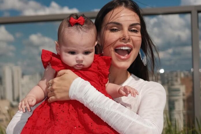 amanda-kimberlly-divide-a-web-apos-revelar-decisao-sobre-helena