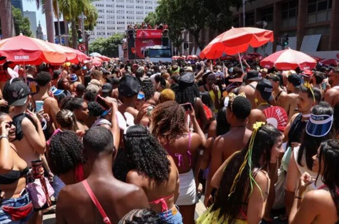 partiu-bloquinho?-saiba-como-nao-cair-em-golpes-no-carnaval