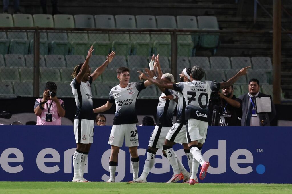 corinthians-recebe-universidad-central-por-vaga-na-libertadores