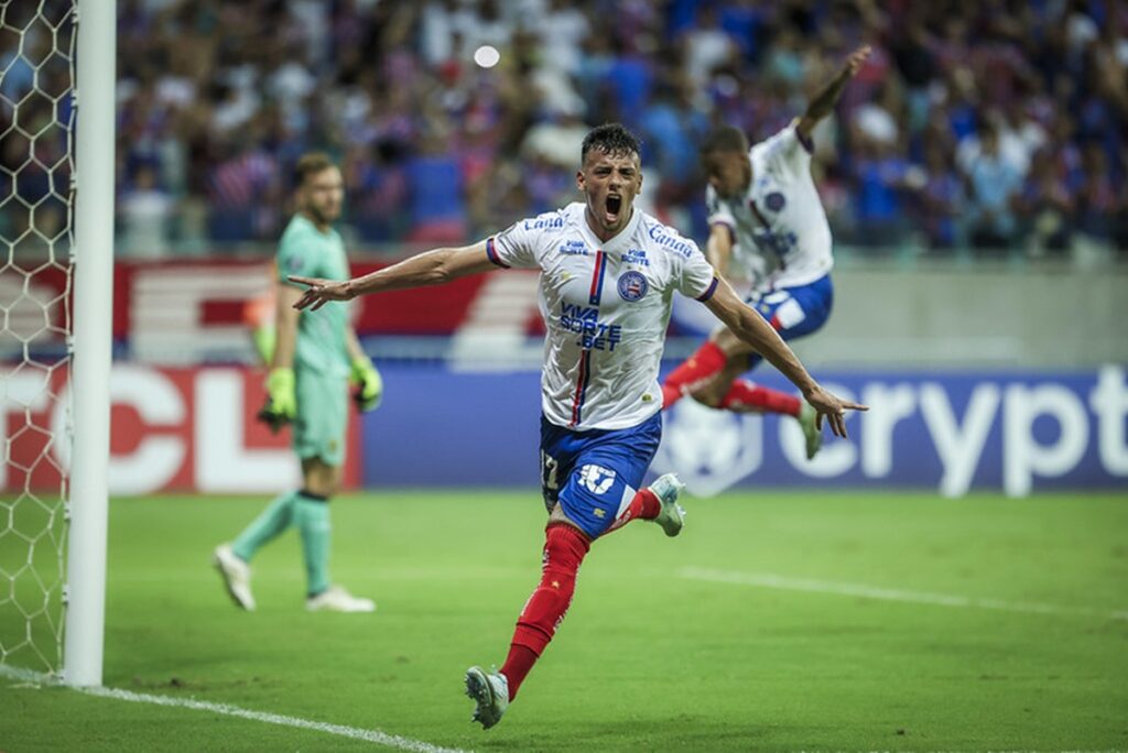 libertadores:-bahia-faz-3-x-0-no-the-strongest-e-avanca-de-fase