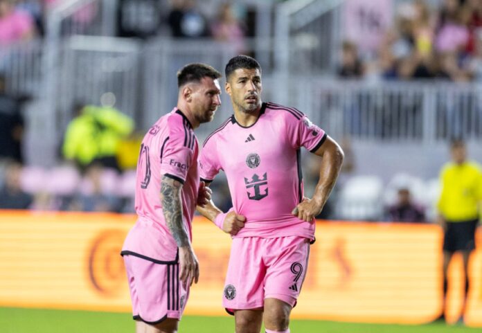 messi-e-luis-suarez-marcam-golaco-e-time-avanca-na-champions;-veja