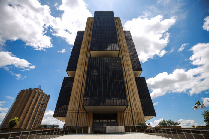banco-central-tem-lucro-de-r$-270,9-bilhoes-em-2024