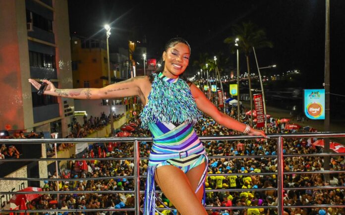 ludmilla-brilha-no-carnaval-de-salvador-com-figurino-inspirado-em-pipa