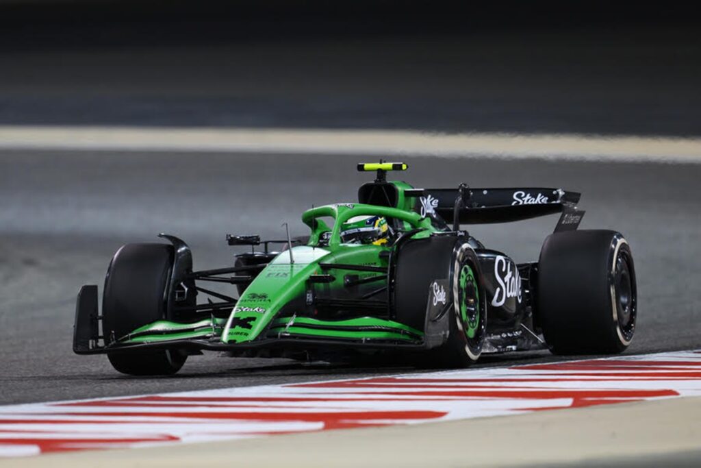 video:-bortoleto-tem-1o-problema-com-carro-e-termina-teste-da-f1-em-9o