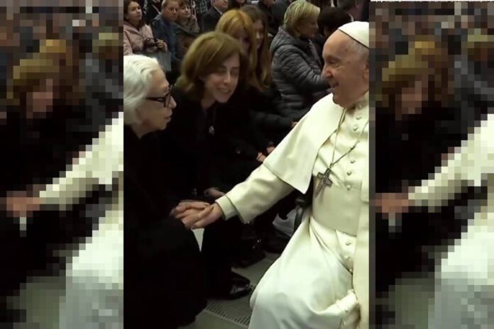 video:-fernanda-torres-foi-abencoada-pelo-papa-francisco-no-vaticano
