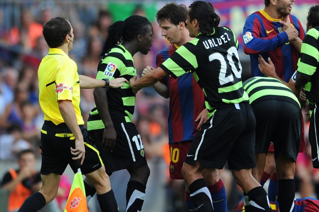 ex-real-madrid-acusa-messi-de-racismo:-“me-chamou-de-preto-de-merda”
