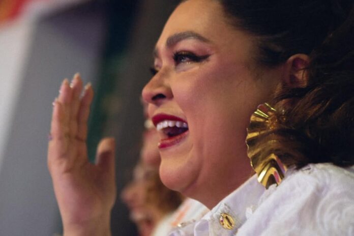 preta-gil-vai-as-lagrimas-com-homenagem-de-ivete-sangalo-em-salvador