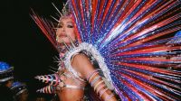 sabrina-sato-aposta-em-look-futurista-para-segundo-dia-de-carnaval