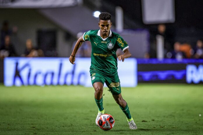 video:-estevao-marca-dois-golacos-em-jogo-do-palmeiras-no-paulistao