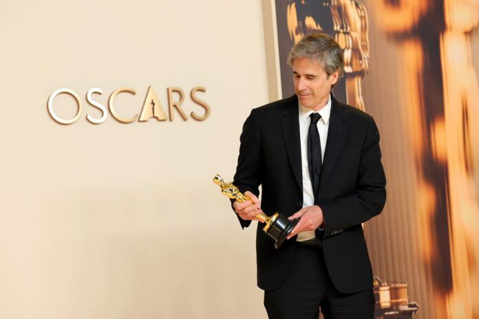 time-de-walter-salles-parabeniza-ainda-estou-aqui-pelo-oscar