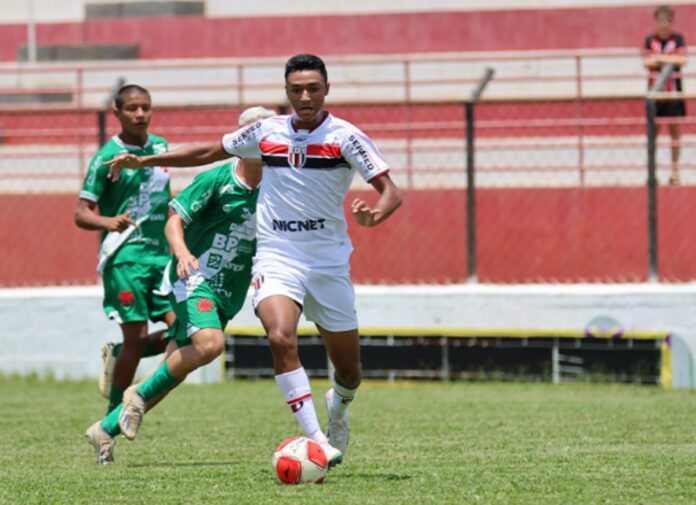 motorista-que-levava-atleta-do-bragantino-admite-que-dormiu-ao-volante