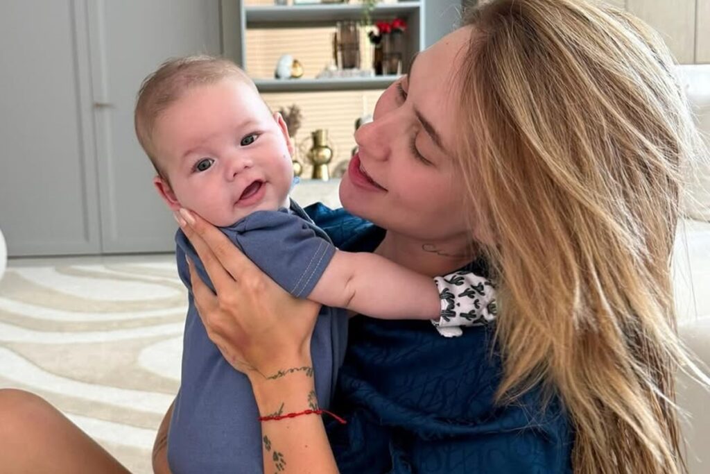 virginia-comemora-engajamento-durante-internacao-do-filho-e-e-detonada
