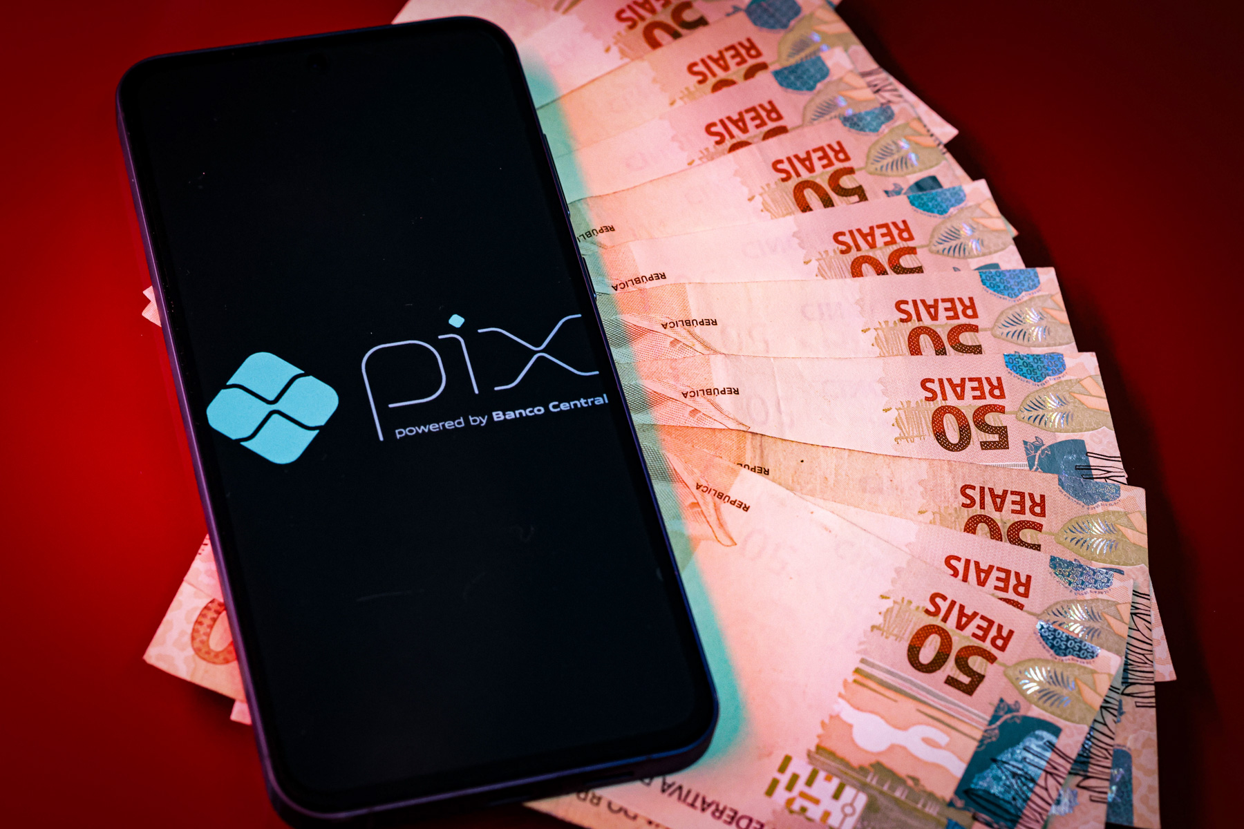 quem-deve-impostos-nao-vai-ter-o-pix-cancelado.-entenda-novas-regras