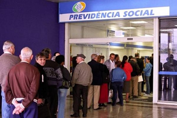 inss:-13o-salario-de-aposentados-vai-ser-antecipado-em-2025?-entenda