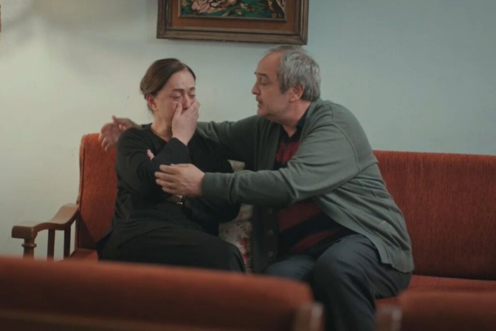 forca-de-mulher:-hatice-chora-desesperadamente