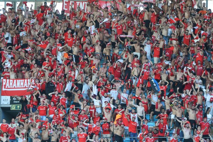 internacional-faz-2-x-0-na-casa-do-gremio-e-leva-vantagem-na-final