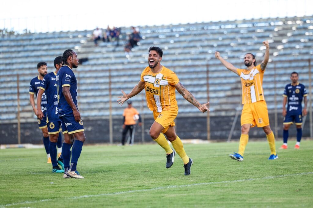 brasiliense-vence-o-paranoa-e-garante-o-primeiro-lugar-no-candangao