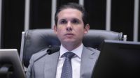 gleisi-e-hugo-planejam-se-encontrar-para-discutir-prioridades-na-camara