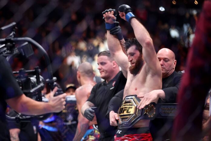 magomed-ankalaev-bate-campeao-alex-poatan-e-conquista-cinturao-do-ufc