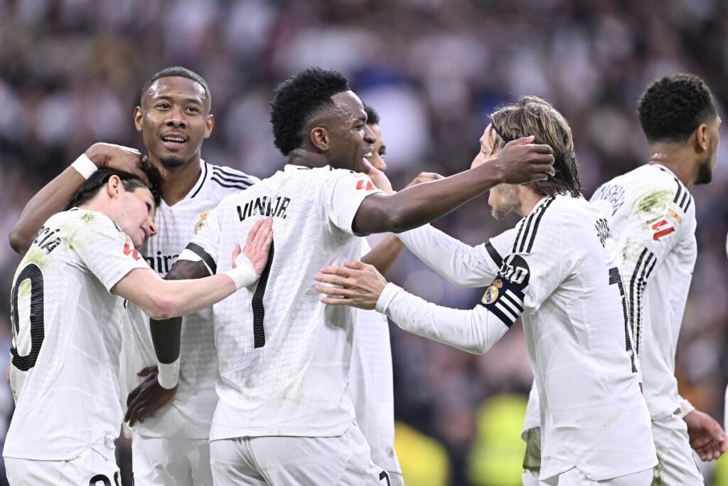vini-jr.-faz-golaco-incrivel-e-real-madrid-encosta-no-barcelona:-video