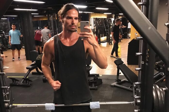 jonatas-faro-abre-o-jogo-apos-criticas-por-fazer-harmonizacao-facial