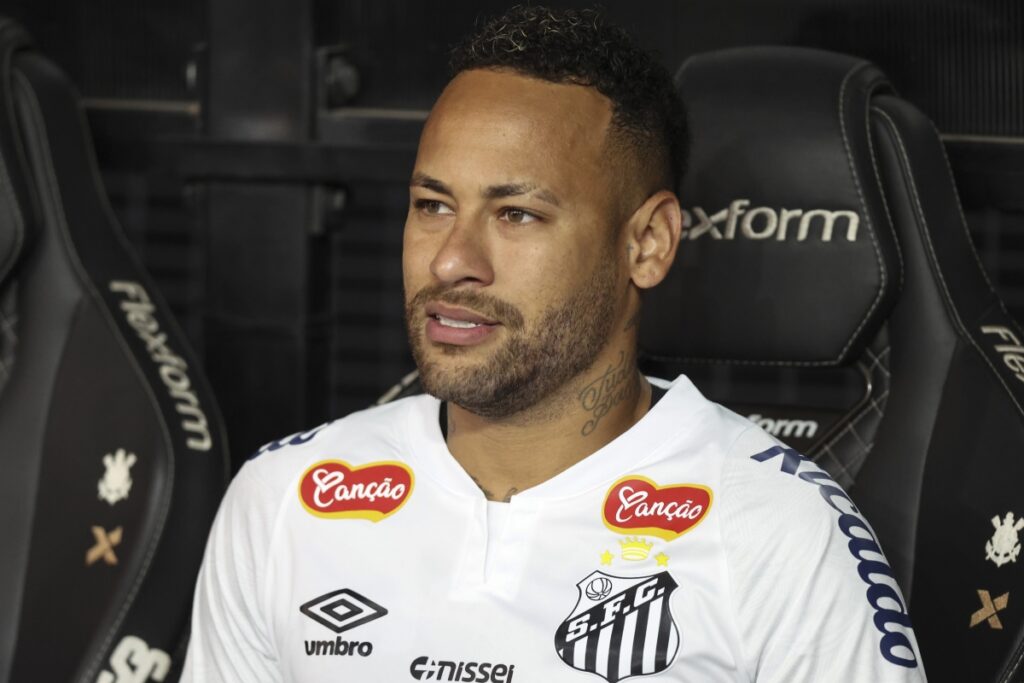 web-comenta-ausencia-de-neymar-em-jogo-contra-corinthians:-“acabado”