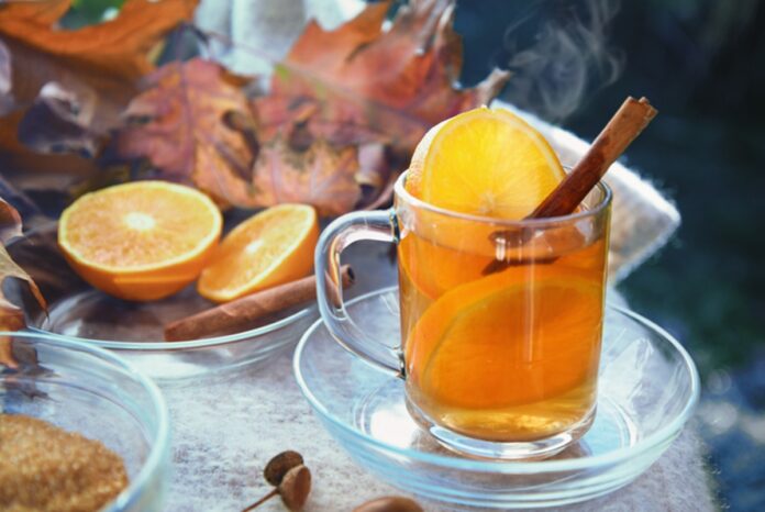 cha-de-folha-de-laranja:-conheca-os-beneficios-e-contraindicacoes