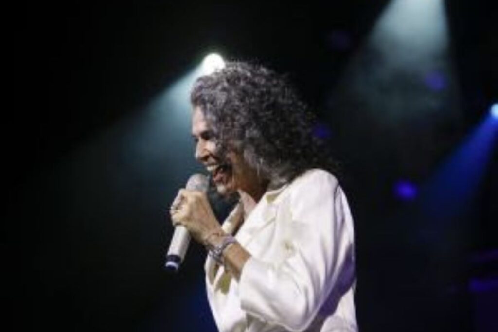 simone-estreia-turne-em-sao-paulo
