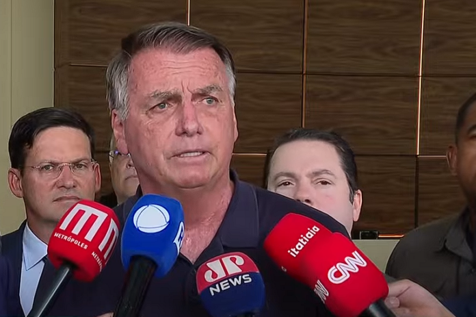ao-lado-de-valdemar,-bolsonaro-defende-projeto-de-anistia