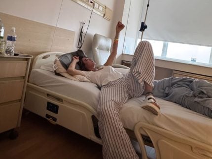 luciana-gimenez-posta-registro-em-quarto-de-hospital-apos-curtir-o-carnaval