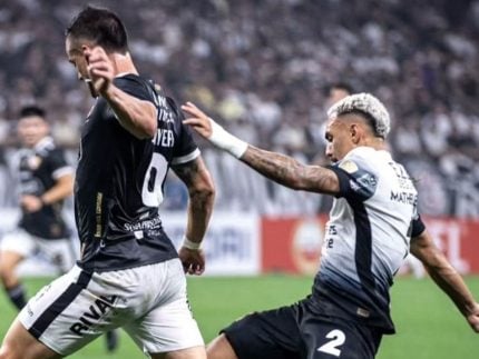 corinthians-e-eliminado-da-libertadores,-mesmo-apos-vitoria-sobre-o-barcelona-equ