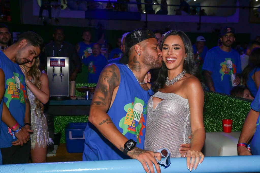 festa-com-neymar-teve-presenca-de-10-prostitutas,-diz-portal