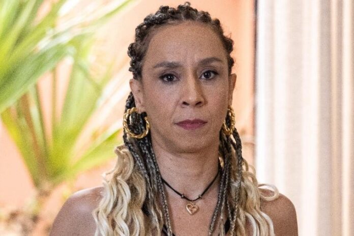 leidi-expoe-segredos-sombrios-de-isis-e-deixa-berta-de-queixo-caido-em-‘mania-de-voce’