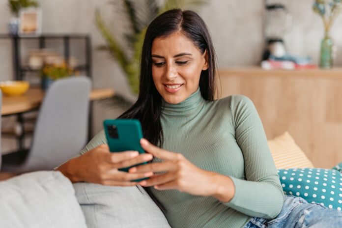 uso-excessivo-de-telas:-veja-4-dicas-para-combater-a-fadiga-digital