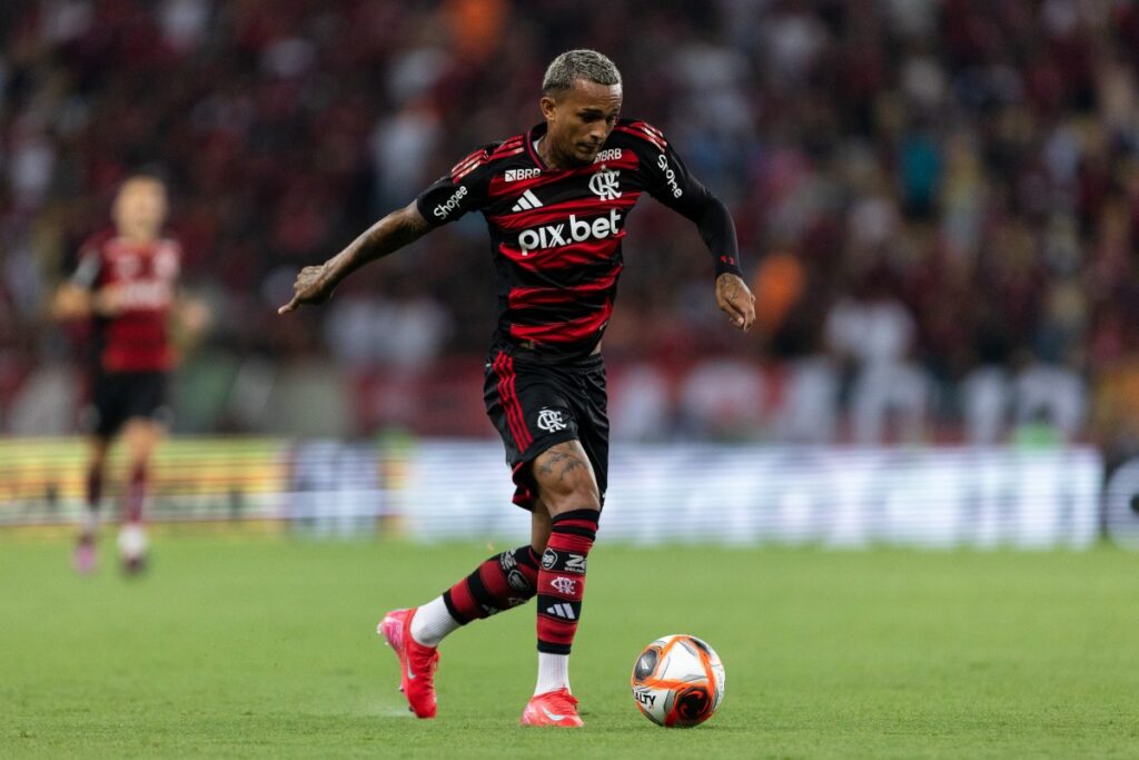destaque-do-flamengo,-wesley-e-cara-nova-na-selecao-para-jogo-no-df