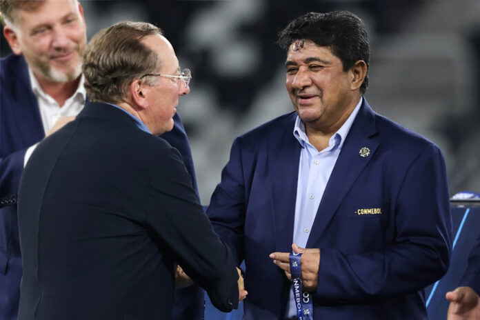 john-textor-formaliza-apoio-a-reeleicao-de-ednaldo-rodrigues-na-cbf