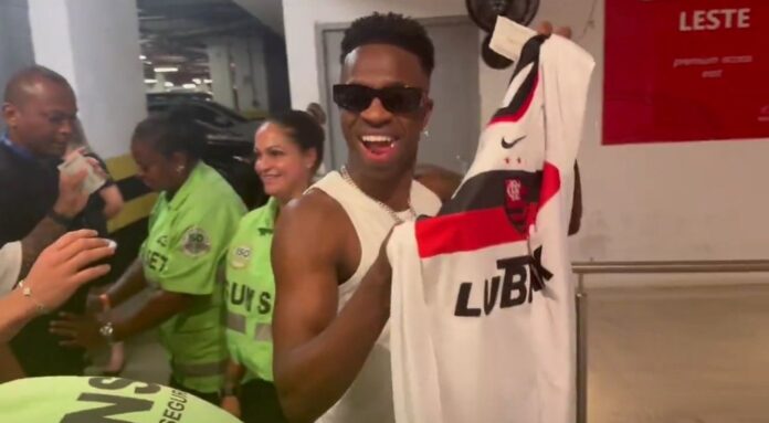 video:-vini-jr.-acompanha-fla-flu-na-final-do-carioca-no-maracana