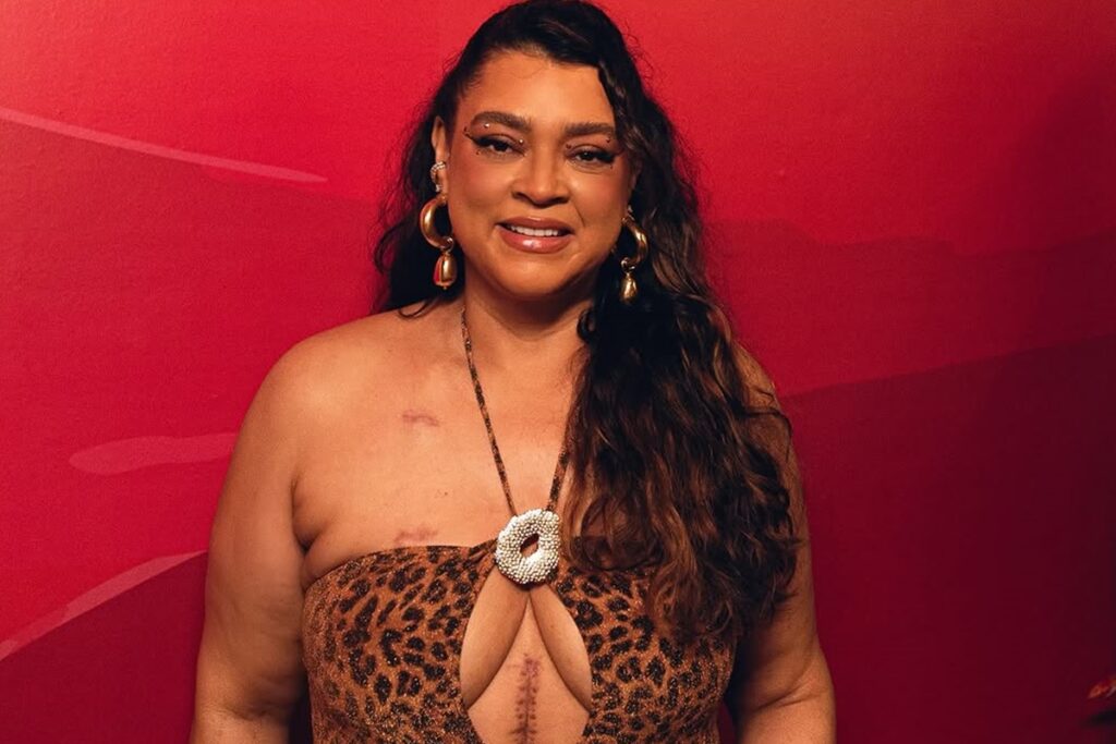 preta-gil-mostra-coquetel-de-remedios-para-o-tratamento-de-cancer