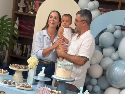 leticia-e-juliano-cazarre-comemoram-aniversario-do-sexto-filho-com-festa-intimista