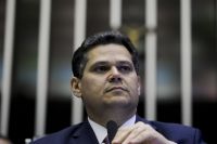 lindbergh-aciona-stf-contra-gayer-por-ataque-a-gleisi