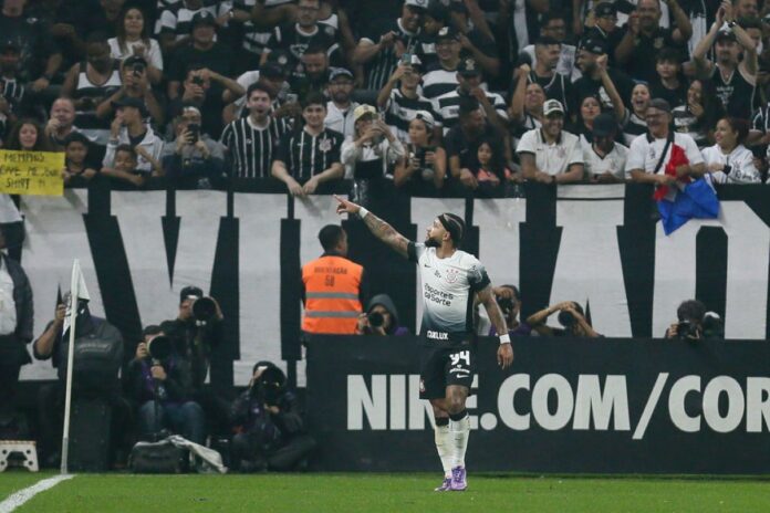 video:-depay-coloca-o-brasileirao-entre-as-5-melhores-ligas-do-mundo