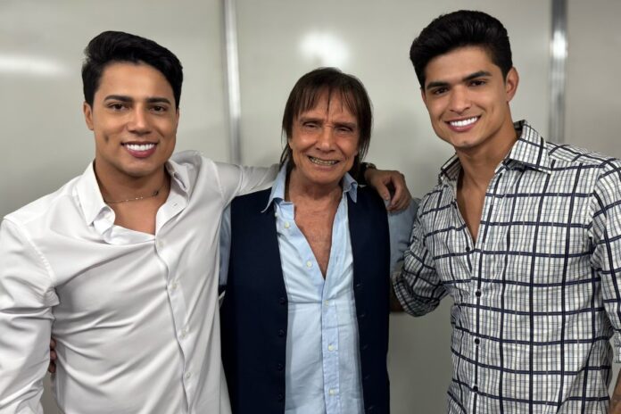jonatha-&-cristiano-se-apresenta-em-navio-e-recebe-elogios-de-roberto-carlos