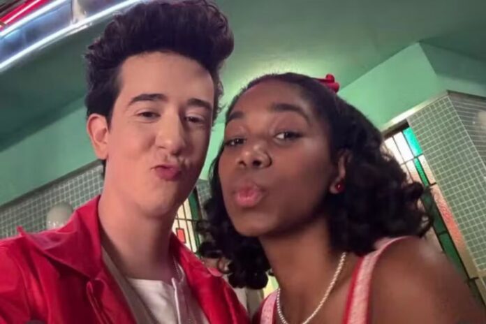 ana-maria-e-topete-iniciam-romance-proibido-em-‘garota-do-momento’