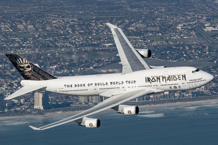 aviao-do-iron-maiden-e-desmontado-e-partes-estao-a-venda